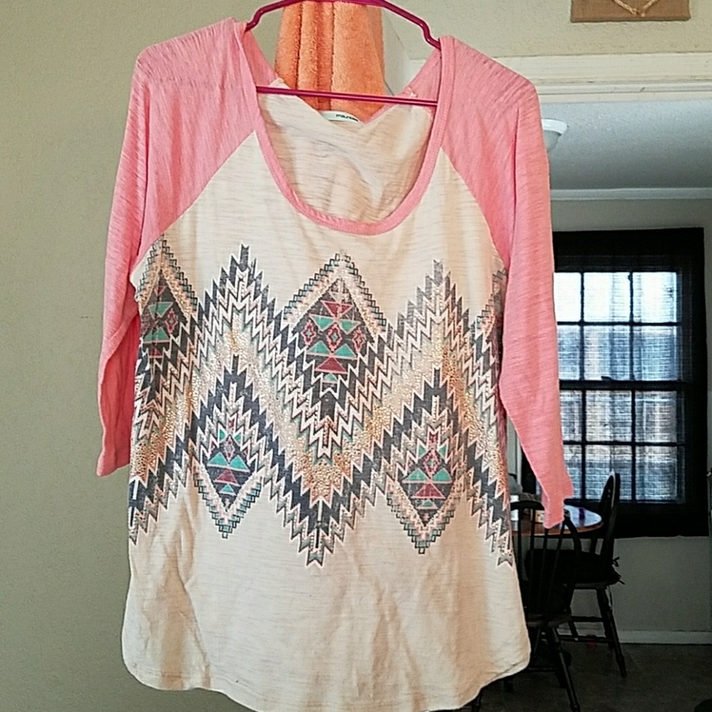 3/4 sleeve shirt
